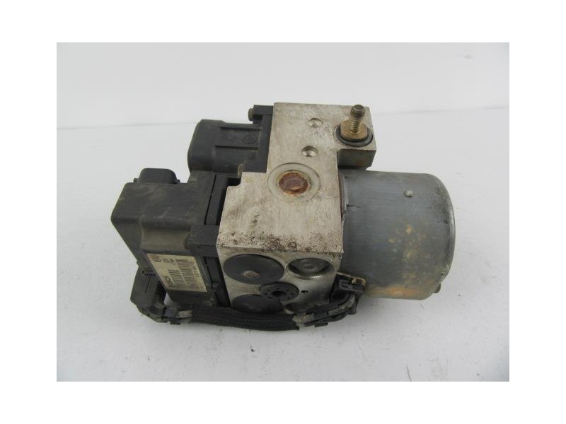 Recambio de abs : renault clio : 1.1 g [2001] para renault clio 1.1 g referencia OEM IAM 8200085584  