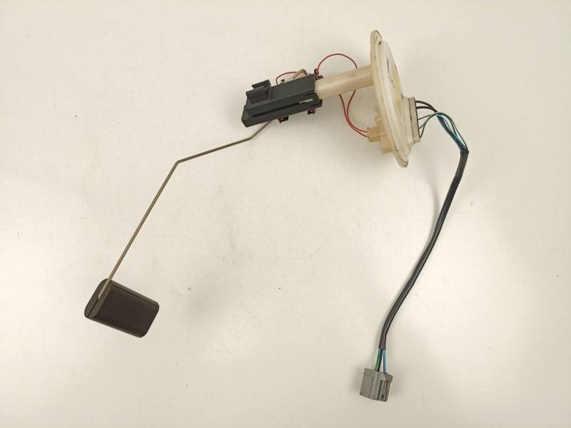 Recambio de bomba combustible aforador para volvo s60 i (384) 2.4 referencia OEM IAM 8683142  