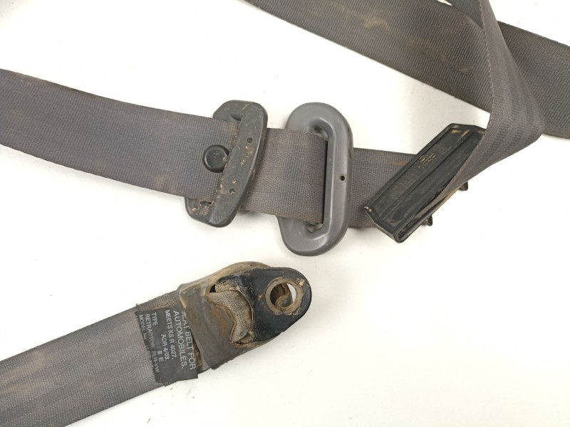 Recambio de cinturon seguridad delantero derecho para kia sorento i (jc) 2.5 crdi referencia OEM IAM 888603E210GW  