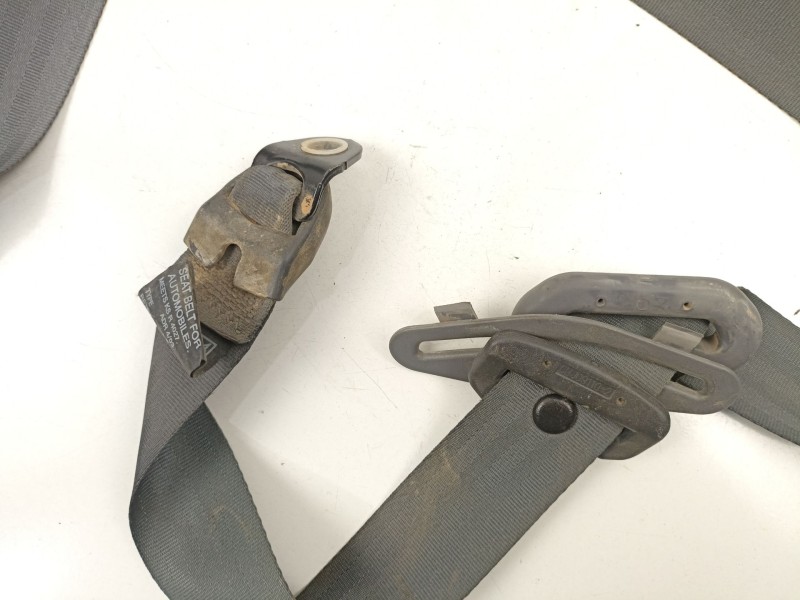 Recambio de cinturon seguridad trasero derecho para kia sorento i (jc) 2.5 crdi referencia OEM IAM 898203E200GW  