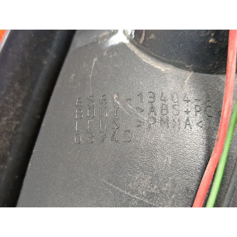 Recambio de piloto trasero derecho para ford fiesta 1.4 td referencia OEM IAM 6S6113404A  