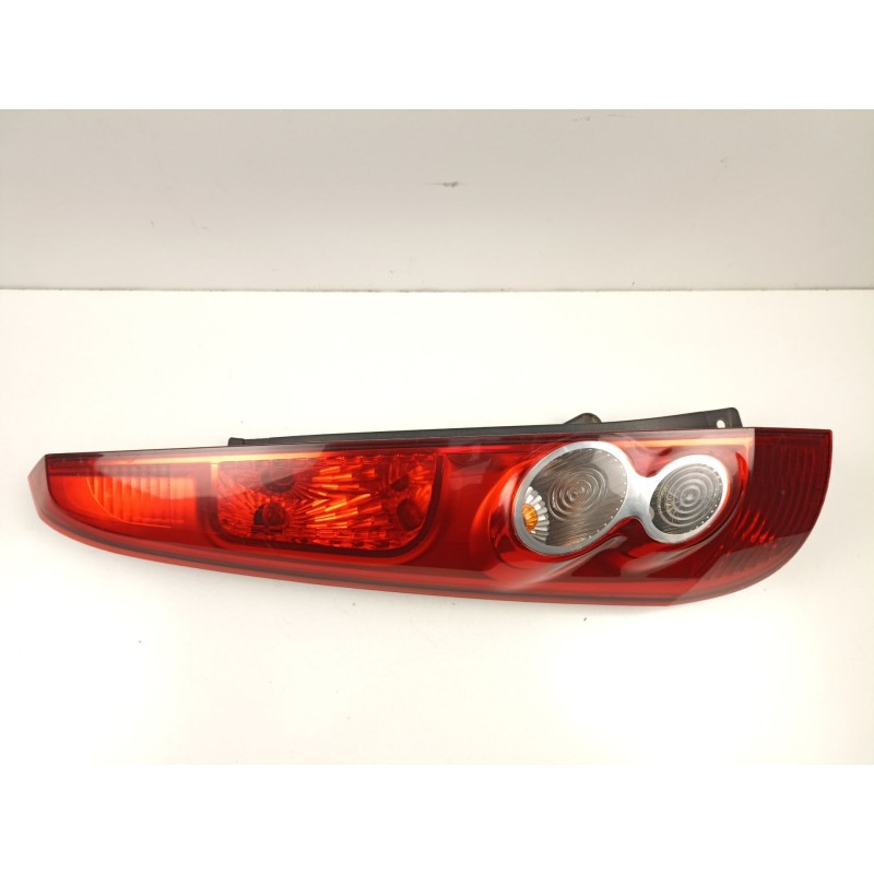 Recambio de piloto trasero izquierdo para ford fiesta 1.4 td referencia OEM IAM 6S6113405A  