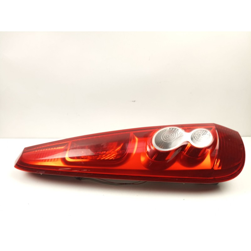 Recambio de piloto trasero izquierdo para ford fiesta 1.4 td referencia OEM IAM 6S6113405A  