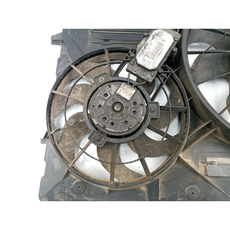 Recambio de electroventilador para volkswagen touareg (7la, 7l6, 7l7) 5.0 v10 tdi referencia OEM IAM 7L0121203G 0130706809 