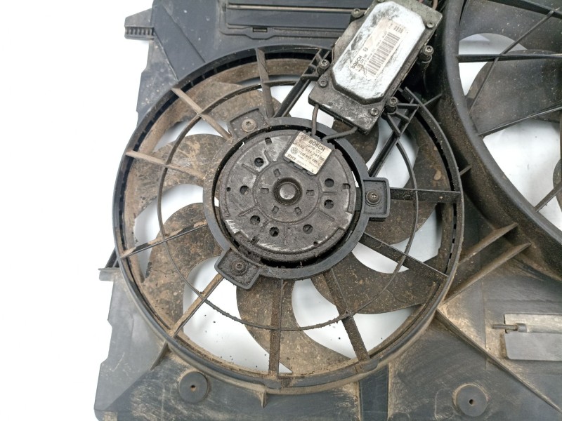 Recambio de electroventilador para volkswagen touareg (7la, 7l6, 7l7) 5.0 v10 tdi referencia OEM IAM 7L0121203G 0130706809 