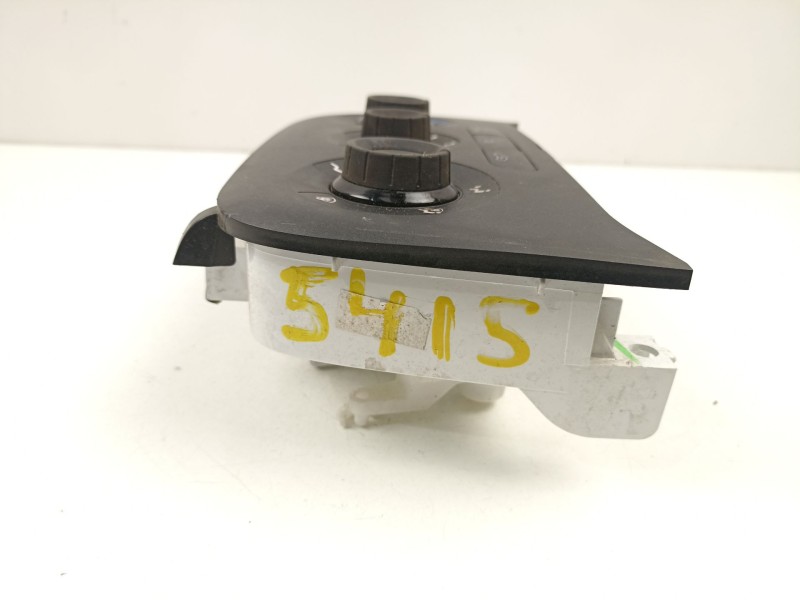 Recambio de mandos calefaccion aire para fiat punto 1.3 td referencia OEM IAM 77365668  