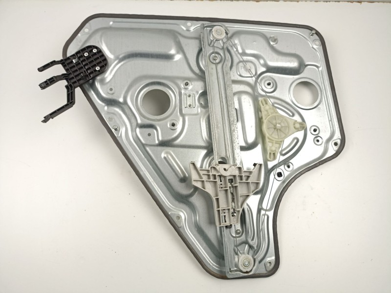 Recambio de elevalunas trasero derecho para hyundai ix20 (jc) 1.4 crdi referencia OEM IAM 834601P000  