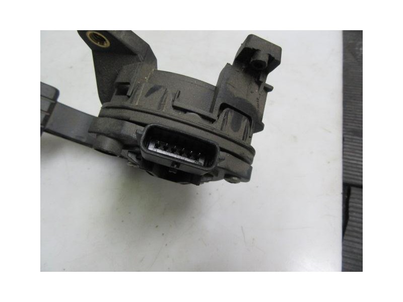 Recambio de potenciómetro aceleración : renault clio : 1.5 dci 5p [2013] para renault clio 1.5 dci referencia OEM IAM 180029347R