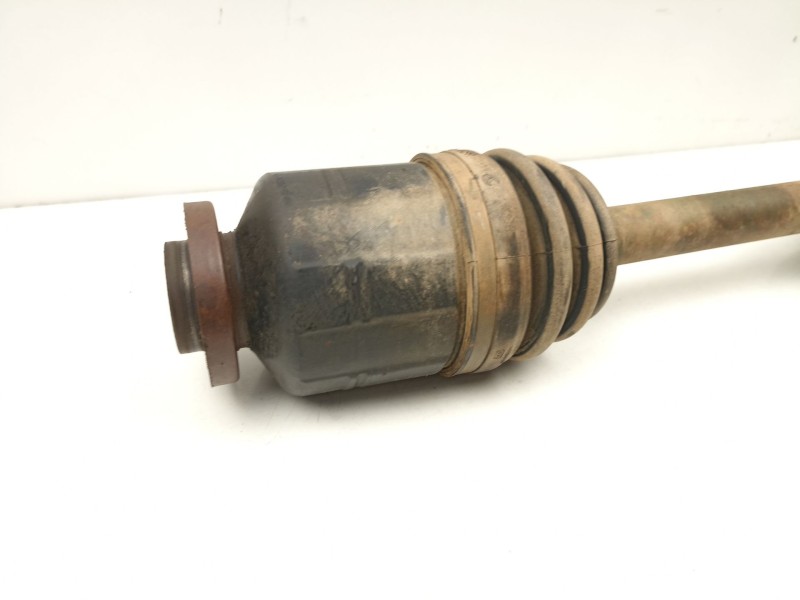 Recambio de transmision delantera derecha para kia sorento i (jc) 2.5 crdi referencia OEM IAM 495003E110  