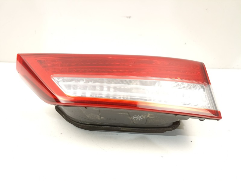 Recambio de piloto porton derecho para hyundai ix20 (jc) 1.4 crdi referencia OEM IAM 924041K000  