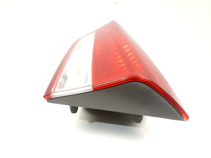 Recambio de piloto porton derecho para hyundai ix20 (jc) 1.4 crdi referencia OEM IAM 924041K000  