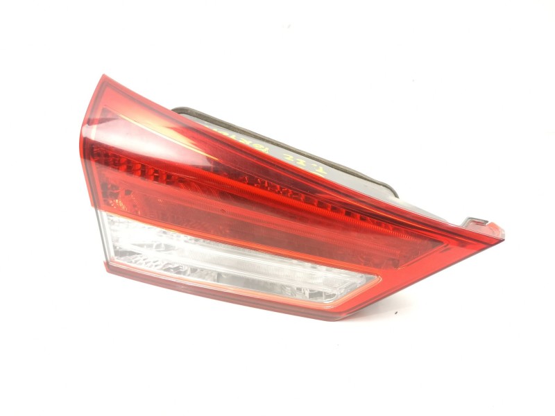 Recambio de piloto porton izquierdo para hyundai ix20 (jc) 1.4 crdi referencia OEM IAM 924031K000  