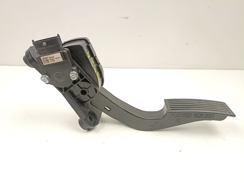 Recambio de potenciometro aceleracion para hyundai ix20 (jc) 1.4 crdi referencia OEM IAM 351904A700  