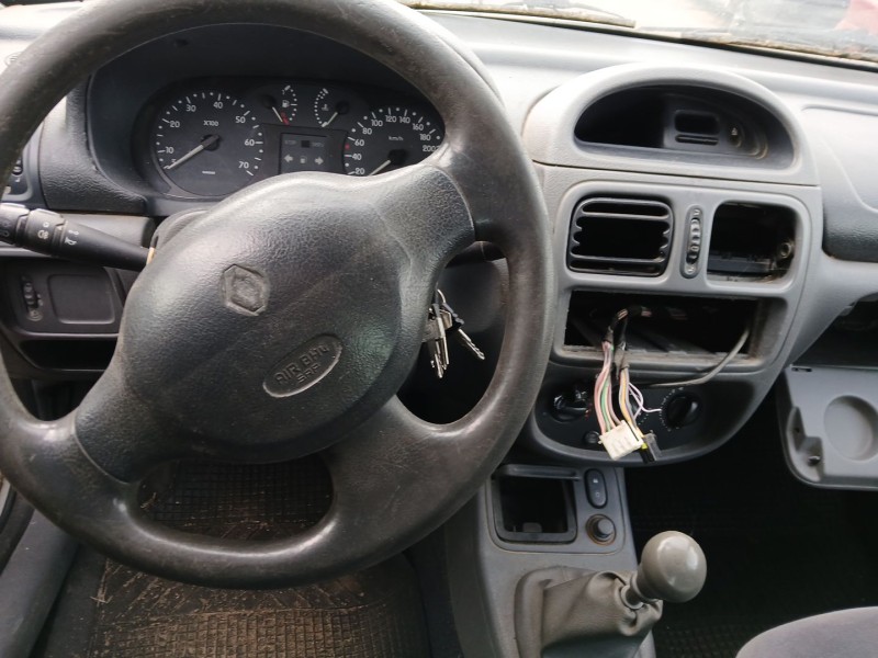 renault clio ii (bb_, cb_) del año 2000