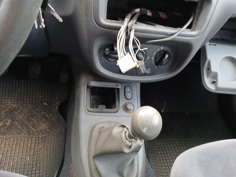 renault clio ii (bb_, cb_) del año 2000