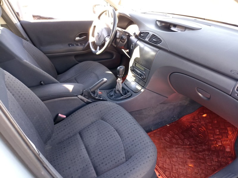 renault laguna ii (bg0/1_) del año 2004