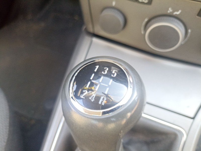 opel astra h (a04) del año 2005