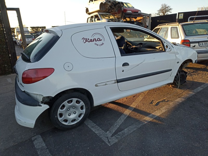 peugeot 206 van del año 2001