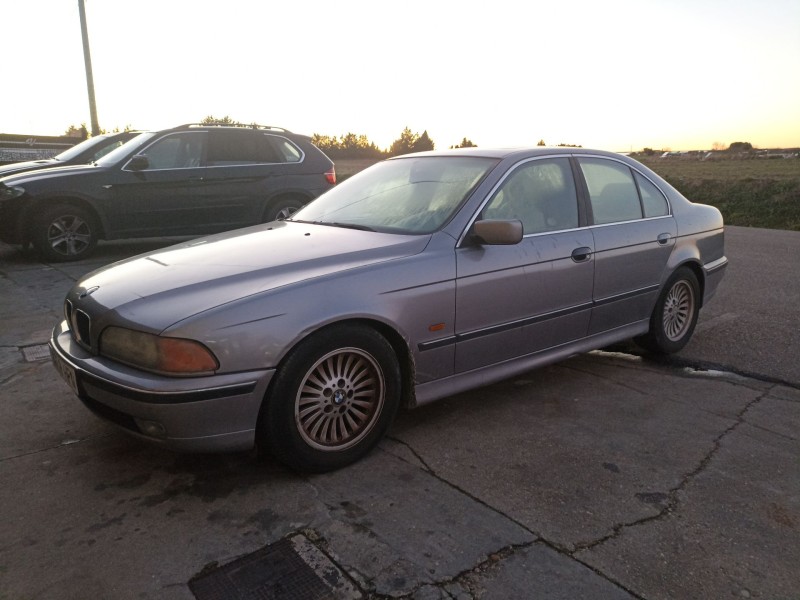 bmw 5 (e39) del año 1999