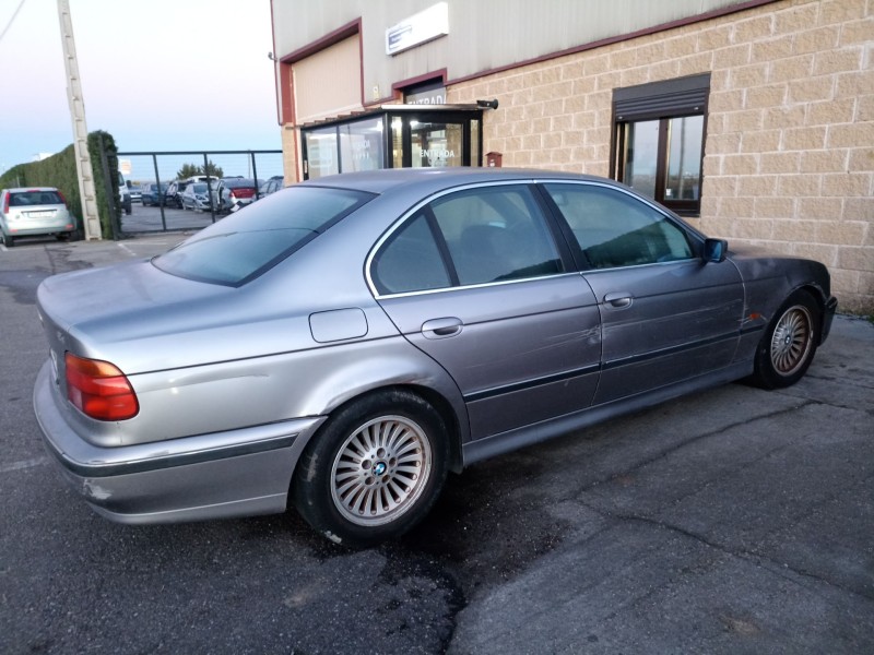 bmw 5 (e39) del año 1999