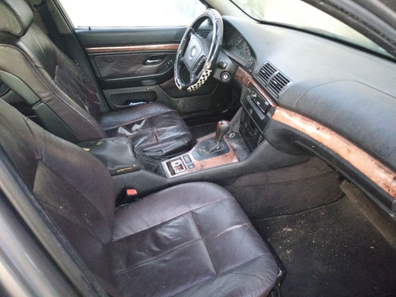 bmw 5 (e39) del año 1999