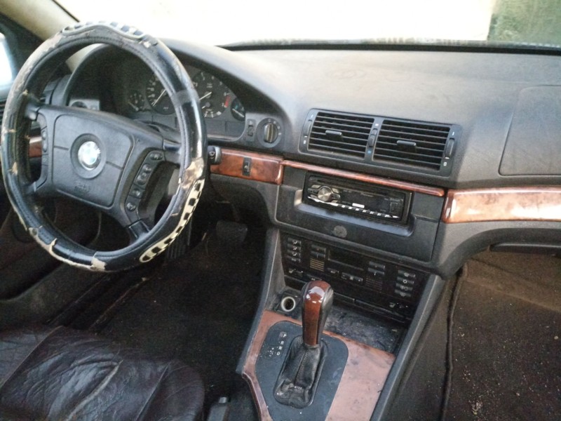 bmw 5 (e39) del año 1999