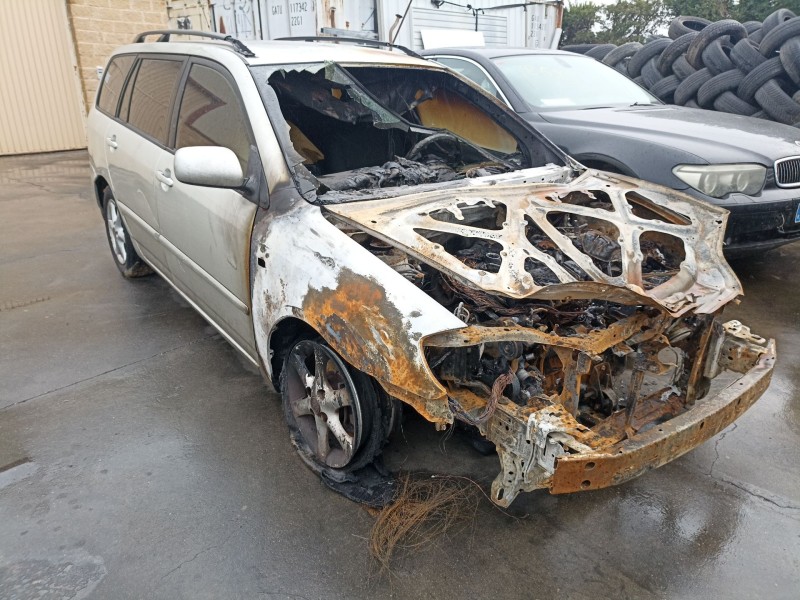 toyota corolla (_e12_) del año 2006