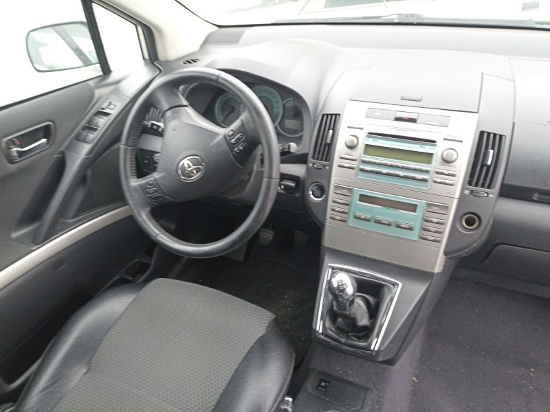 toyota corolla verso (zer_, zze12_, r1_) del año 2008