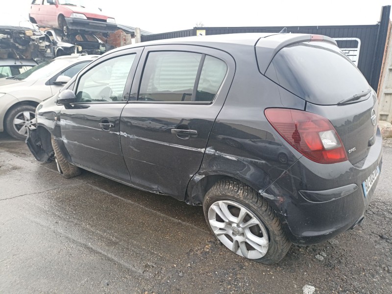 opel corsa d (s07) del año 2009