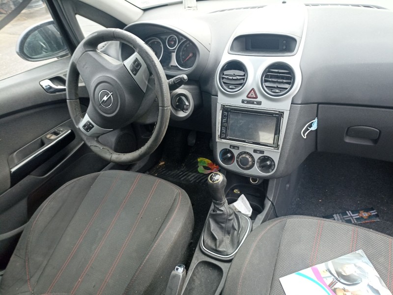 opel corsa d (s07) del año 2009