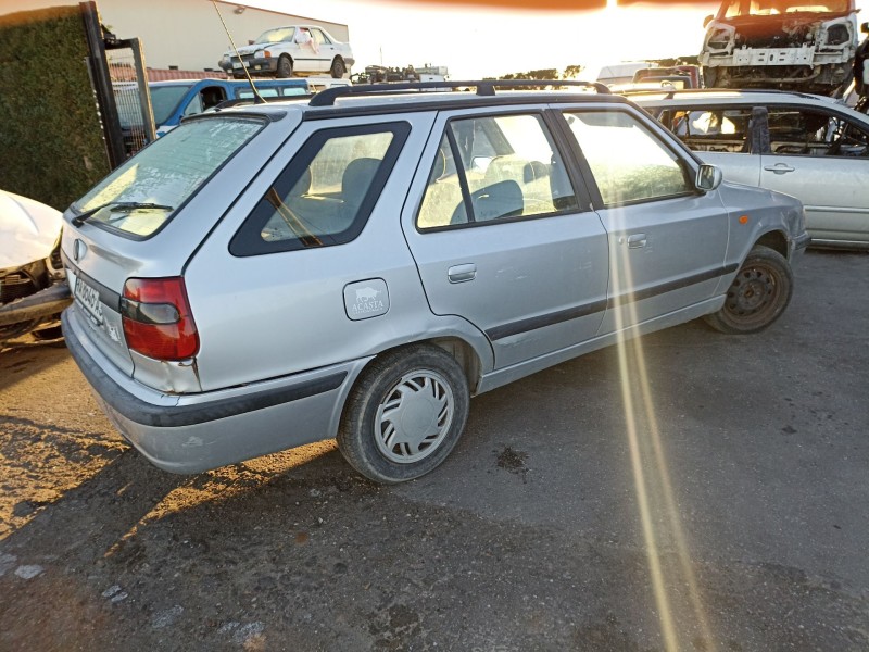 skoda felicia ii station wagon (6u5) del año 1999