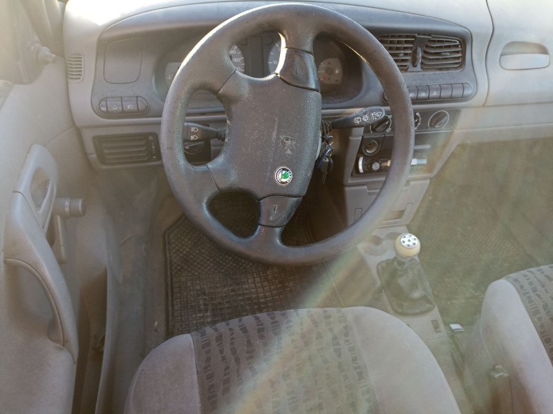 skoda felicia ii station wagon (6u5) del año 1999