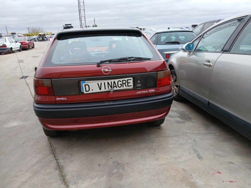 opel astra f hatchback (t92) del año 1996