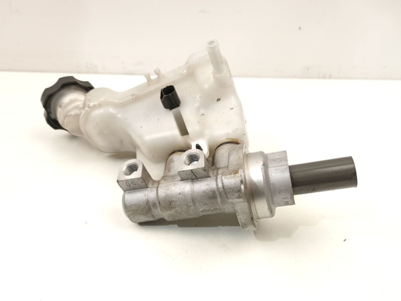 Recambio de bomba de freno para hyundai ix20 (jc) 1.4 crdi referencia OEM IAM 585101K230  