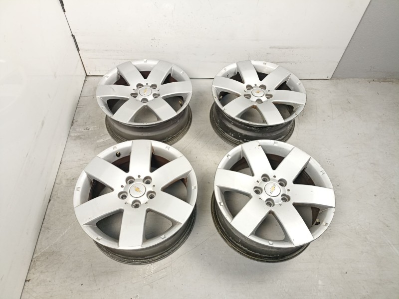 Recambio de juego llantas para chevrolet captiva (c100, c140) 2.2 d referencia OEM IAM 95151220  