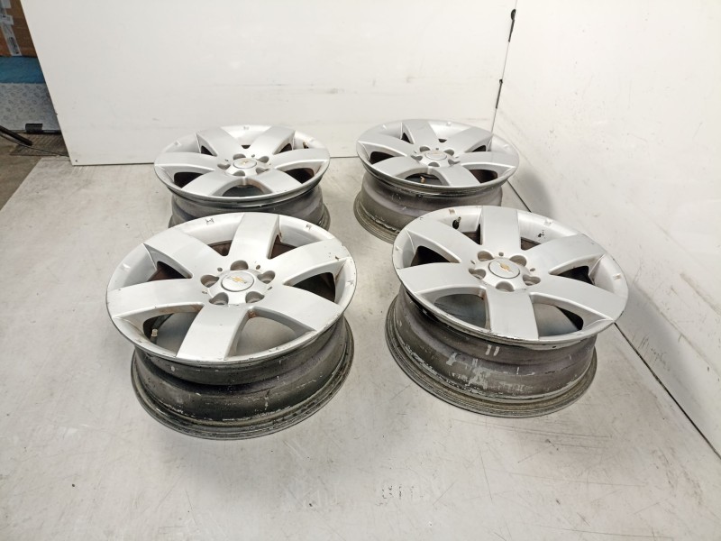 Recambio de juego llantas para chevrolet captiva (c100, c140) 2.2 d referencia OEM IAM 95151220  