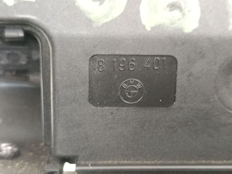 Recambio de cerradura maletero porton para bmw serie 3 berlina (e90) 320d referencia OEM IAM 8196401  
