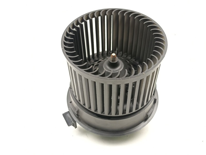 Recambio de motor calefaccion para citroën c4 ii (nc_) 1.6 bluehdi 100 referencia OEM IAM 6441CZ  