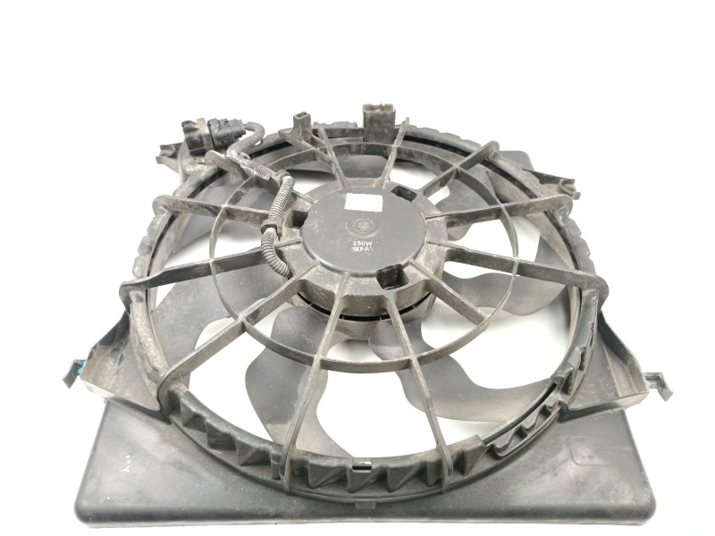 Recambio de electroventilador para kia carens iv 1.7 crdi referencia OEM IAM 25380A4510  