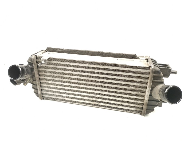 Recambio de radiador intercooler para kia carens iv 1.7 crdi referencia OEM IAM 282702A820  