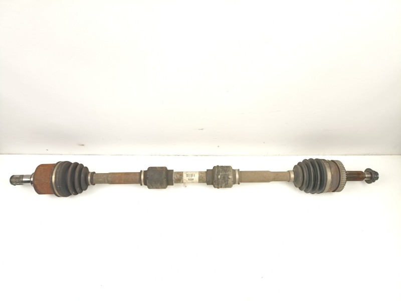 Recambio de transmision delantera derecha para kia carens iv 1.7 crdi referencia OEM IAM 49501A4200  