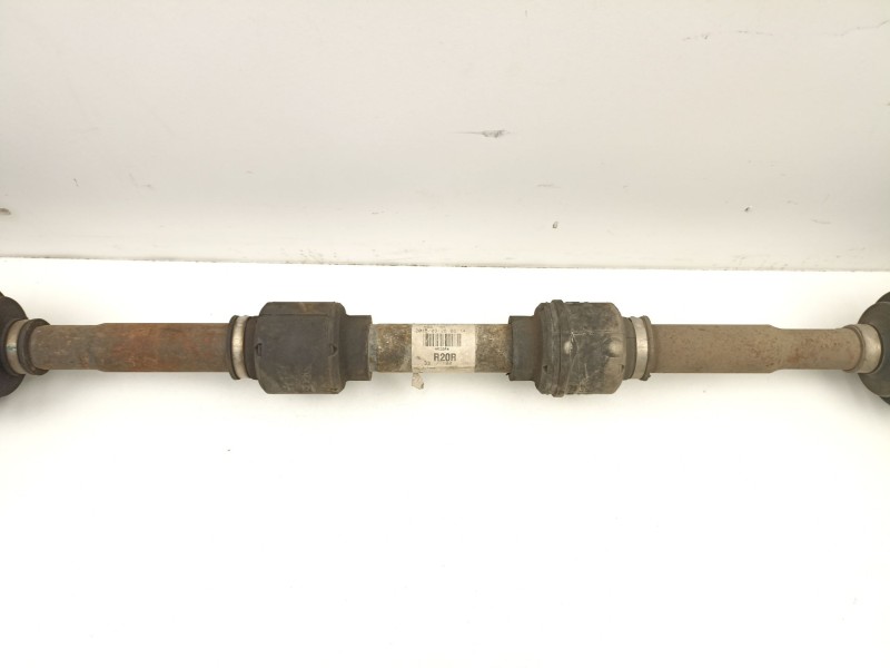 Recambio de transmision delantera derecha para kia carens iv 1.7 crdi referencia OEM IAM 49501A4200  