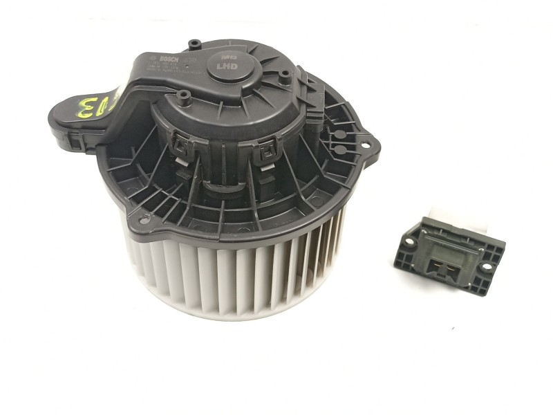 Recambio de motor calefaccion para kia carens iv 1.7 crdi referencia OEM IAM 971133X000 F00S3B2474 