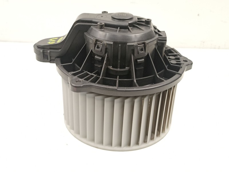 Recambio de motor calefaccion para kia carens iv 1.7 crdi referencia OEM IAM 971133X000 F00S3B2474 