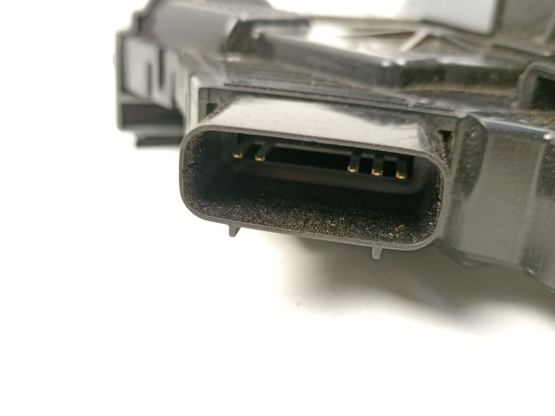 Recambio de cerradura puerta trasera izquierda para kia carens iv 1.7 crdi referencia OEM IAM 81410A4030  