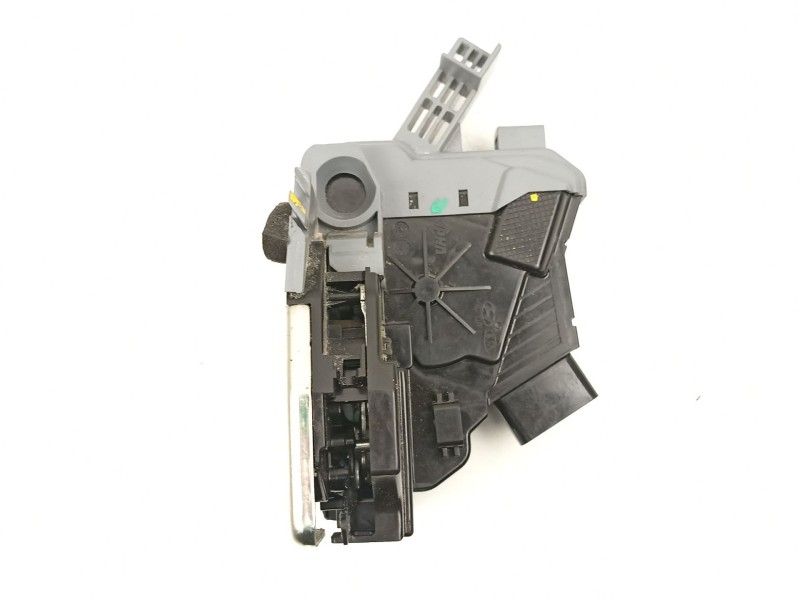 Recambio de cerradura puerta trasera derecha para kia carens iv 1.7 crdi referencia OEM IAM 81420A4030  