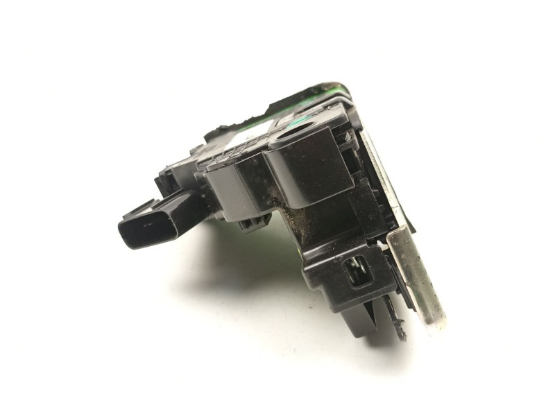 Recambio de cerradura puerta delantera derecha para kia carens iv 1.7 crdi referencia OEM IAM 81320A4010  