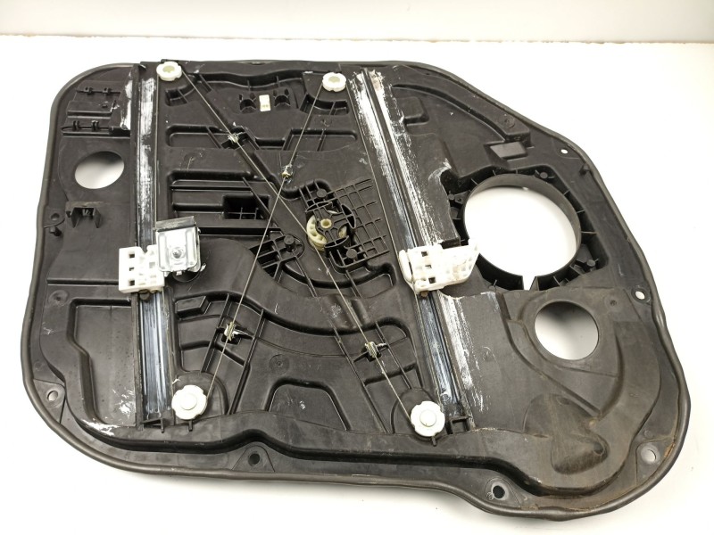 Recambio de elevalunas delantero derecho para kia carens iv 1.7 crdi referencia OEM IAM 82460A4010  