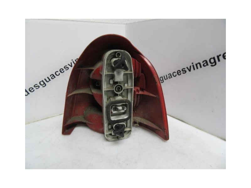 Recambio de piloto trasero izq. : renault twingo : 1.1 g 3p [1994] para renault twingo 1.1 g referencia OEM IAM   