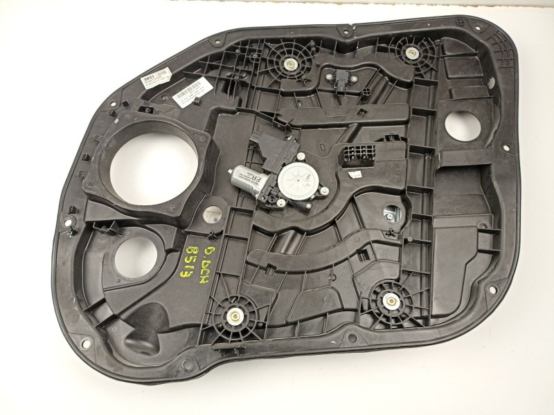 Recambio de elevalunas delantero derecho para kia carens iv 1.7 crdi referencia OEM IAM 82460A4010  